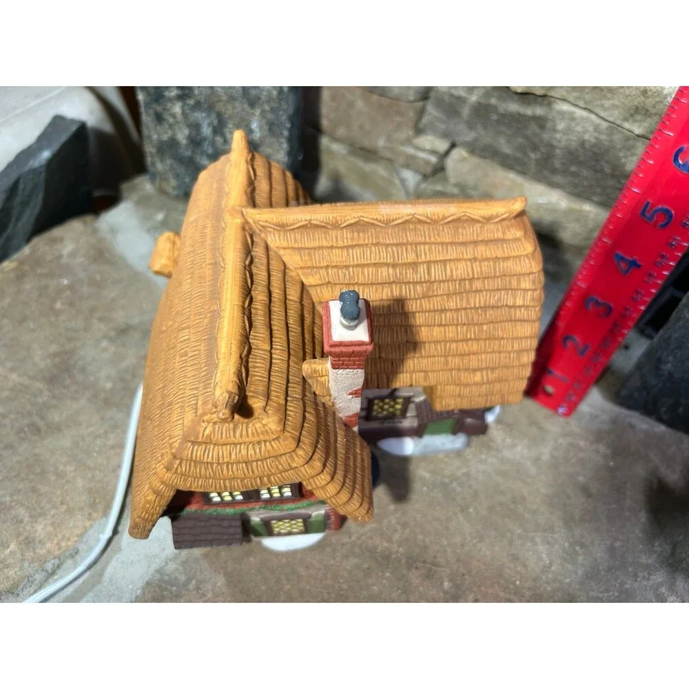 Dept 56 Cobb Cottage 5824-6 box & light